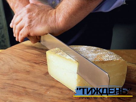 Жирный сыр защищает от внезапной смерти