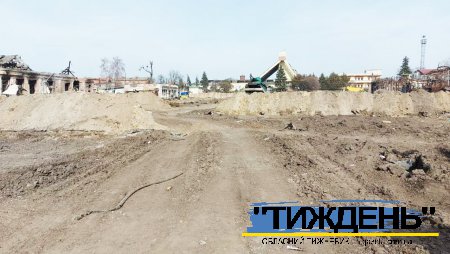 Відновлення повністю зруйнованої у Тростянці привокзальної площі візьме на себе «Укрзалізниця»