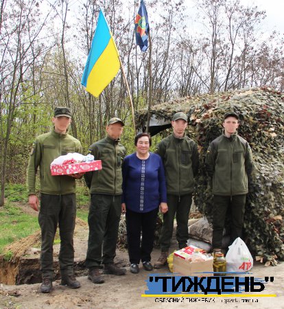 Домашнє тепло - захисникам: жителі Тростянця зібрали і передали на блок-пости продовольчі набори