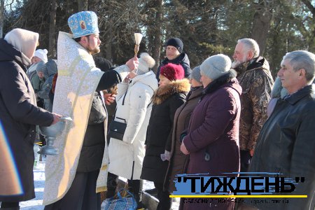 У Тростянці віряни святковою молитвою відзначили Водохрещу
