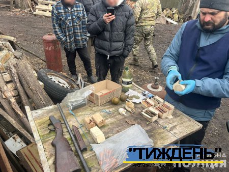 Житель Охтирщини три роки незаконно зберігав вкрадений з російської техніки арсенал боєприпасів