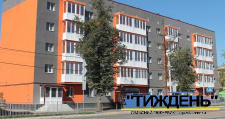 Завершується відновлення багатоповерхівки, яка в окупацію була обстріляна і спалена росіянами