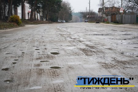 Від першої до останньої зупинки: для громадського транспорту Тростянця заасфальтують всі дороги