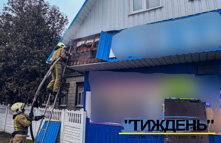 Співробітники ДСНС врятували чоловіка, який опинився в епіцентрі пожежі