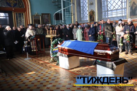 У Тростянці попрощалися з Героєм-земляком Олегом Бабичем