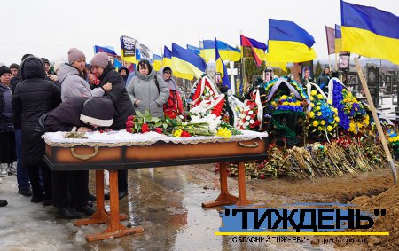 У Тростянці  захисника Анатолія Косенка провели в останню путь з військовими почестями