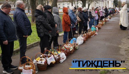 Прихожани Тростянецького благочиння ПЦУ відвідали великодні богослужіння